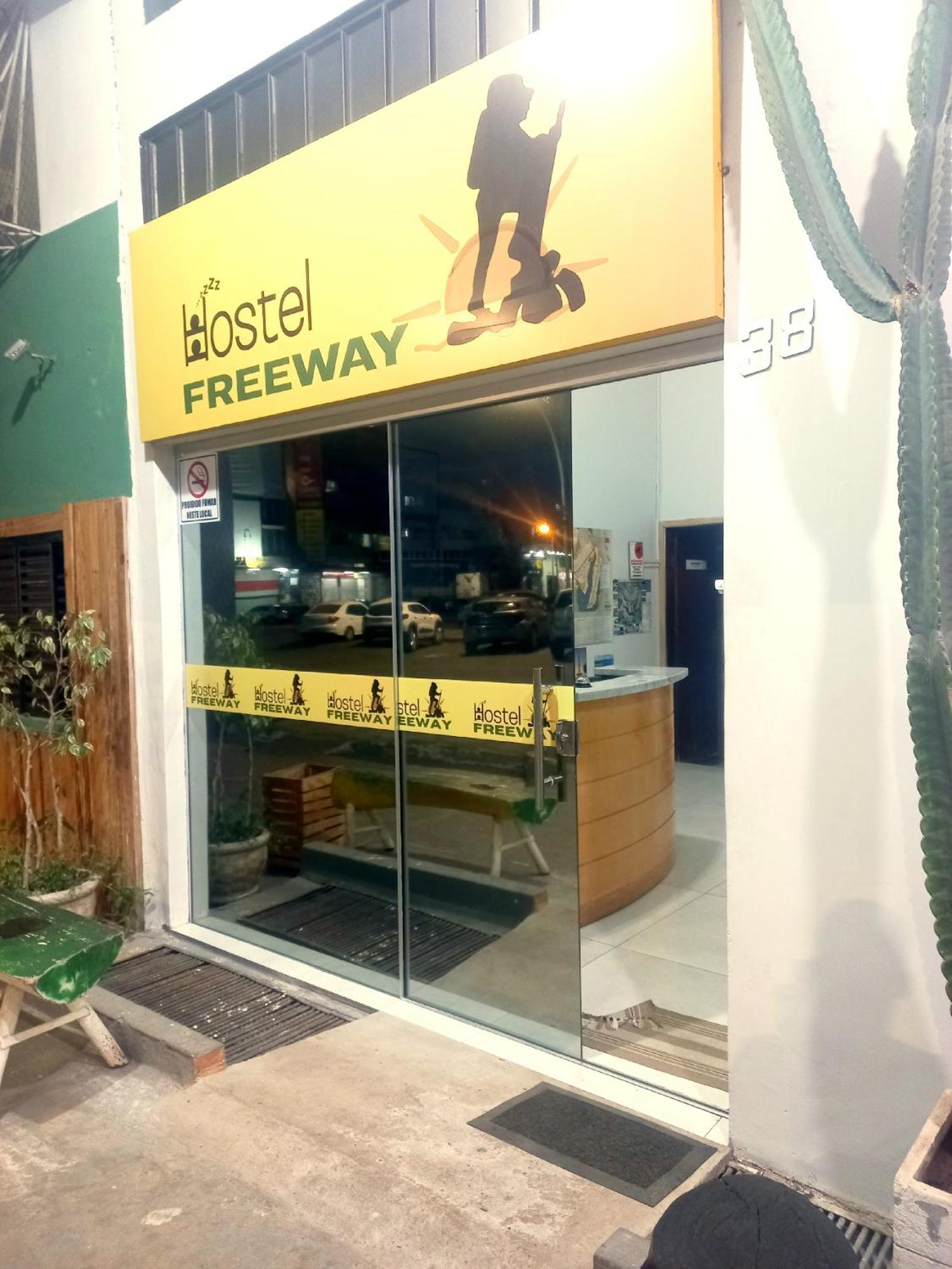 Hostel Freeway Μπραζίλια Εξωτερικό φωτογραφία